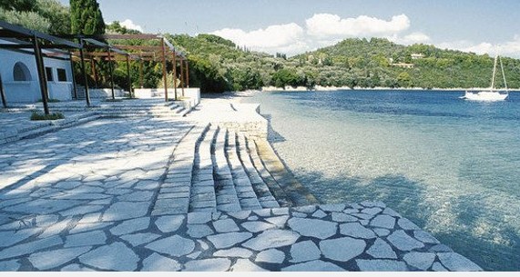 Αυτό είναι το εσωτερικό του σπιτιού του Ωνάση στο Σκορπιό ...